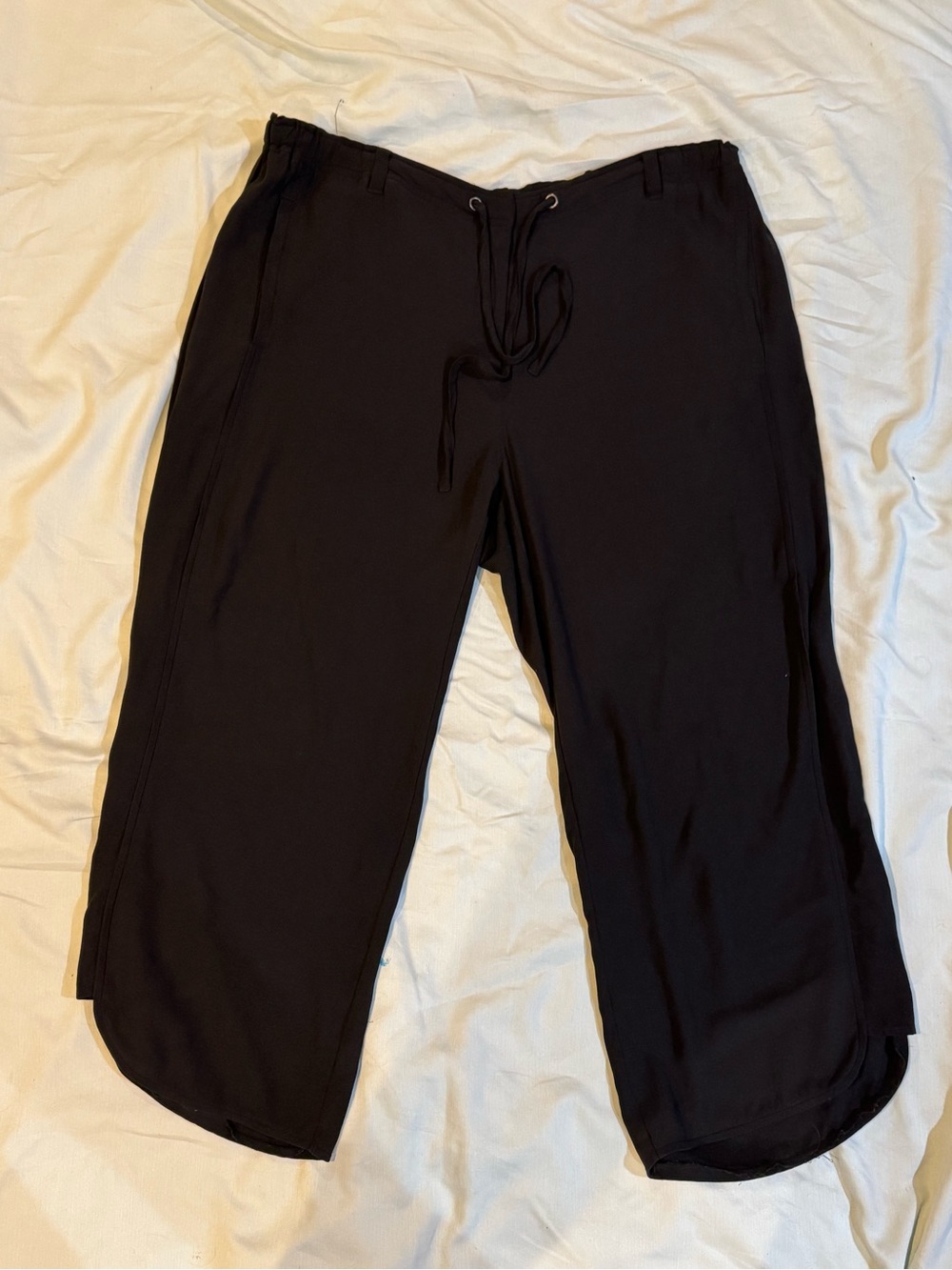Women’s 100% Silk Eileen Fisher Black Drawstring Cropped Pants
